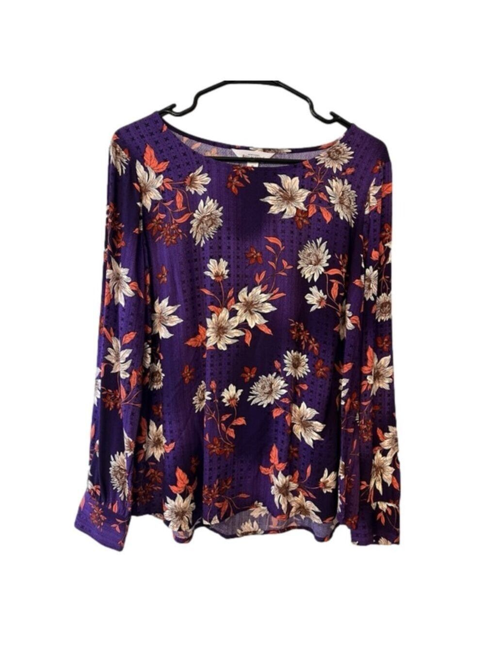 NWOT Long sleeve Northern Reflections 💯% rayon blouse size medium petite